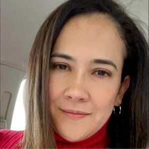 Meet your Posher, Esther